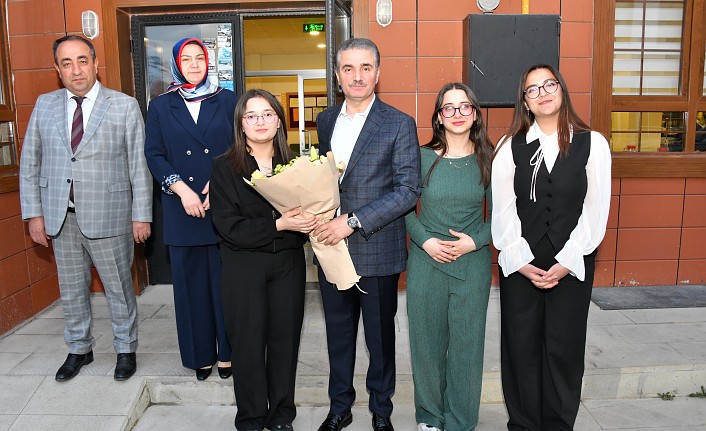 Vali Baruş, iftarını lise pansiyonunda yaptı #haberi, #haberleri, #Gümüşhane #haber