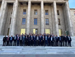 MHP Gümüşhane Teşkilatı TBMM grup toplantısında gövde gösterisi yaptı