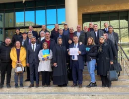 Başkan Canlı ve yönetimi mazbatasını aldı