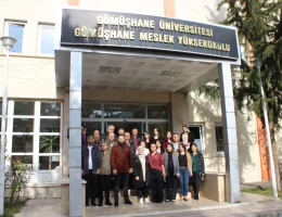 Gümüşhane Üniversitesi’nde öğrencilerden çalışanlara anlamlı sürpriz