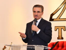 Gümüşhane’de Eğitim Çınarlarına Büyük Vefa