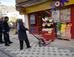 Gümüşhane’de Zabıta’dan kaldırım işgali denetimi