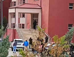 Üniversitede rehine krizi