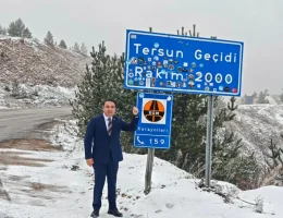 Gümüşhane’de zirveler beyaz gelinliğini giydi, termometreler eksi 6’yı gösterdi