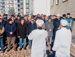 Gümüşhane Cuma çıkışı şehitler için tek yürek oldu