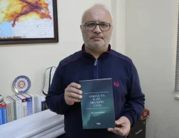 Türkiye’de ilk! Nafiz hoca Anadolu’nun 1700 yıllık kuzey ışıkları tarihini kitaplaştırdı