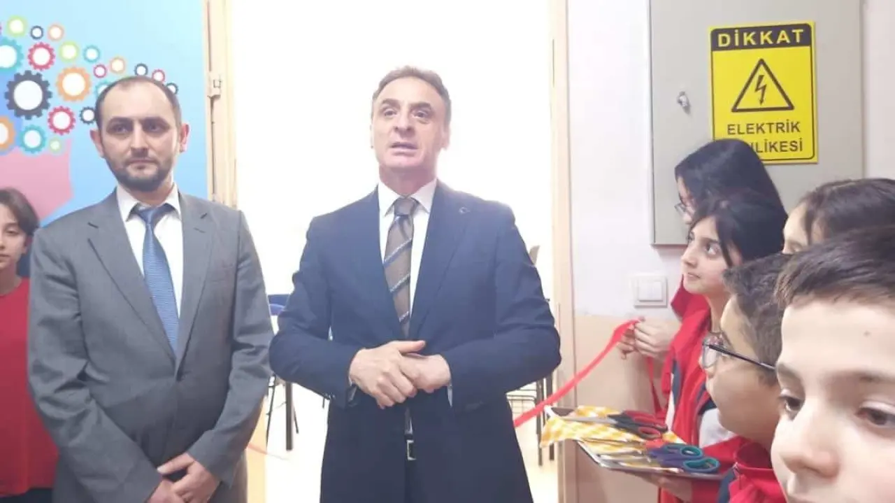 Gazipaşa Ortaokulu’nda Yaşam Becerileri ve Akıl Oyunları Sınıfları Törenle Açıldı