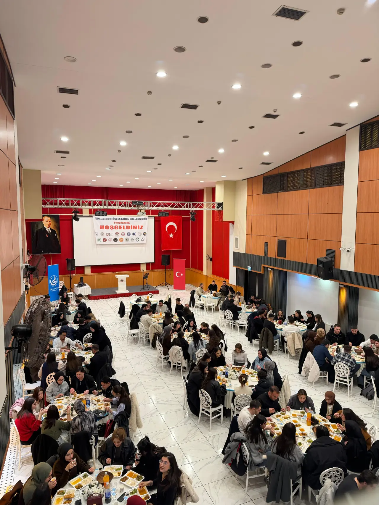 Gümüşhane’de Şehir ve Üniversite Gençliği İftar Sofrasında Kenetlendi