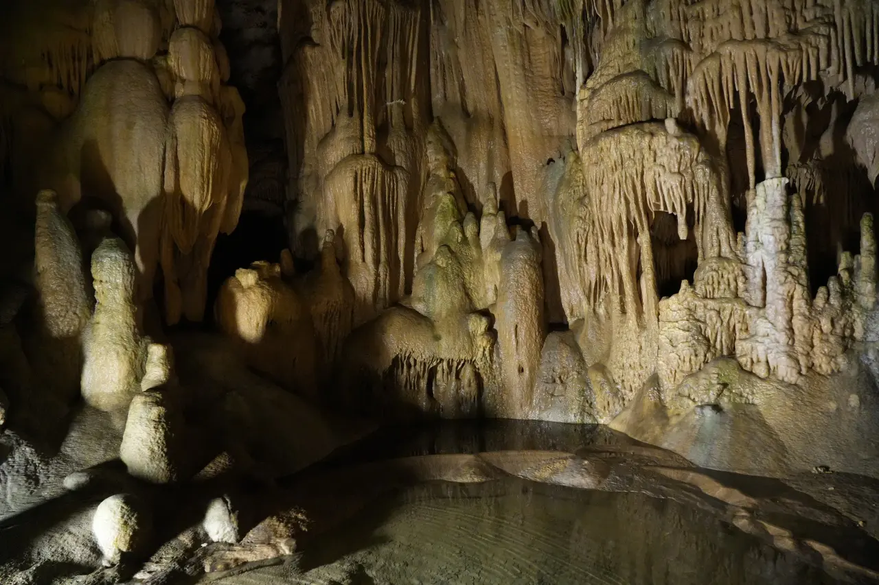 Gümüşhane’nin turizm lokomotifi Karaca Mağarası’nda yeni sezon başladı
