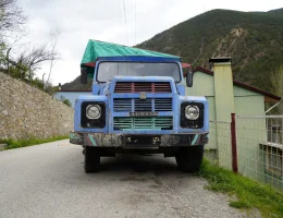 Bahçedeki Odunluk İstanbul’da Köprüden Geçmiş!