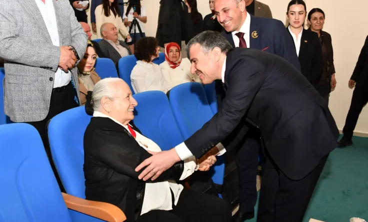 Kazım Karabekir’in kızı Timsal Karabekir gençlerle buluştu