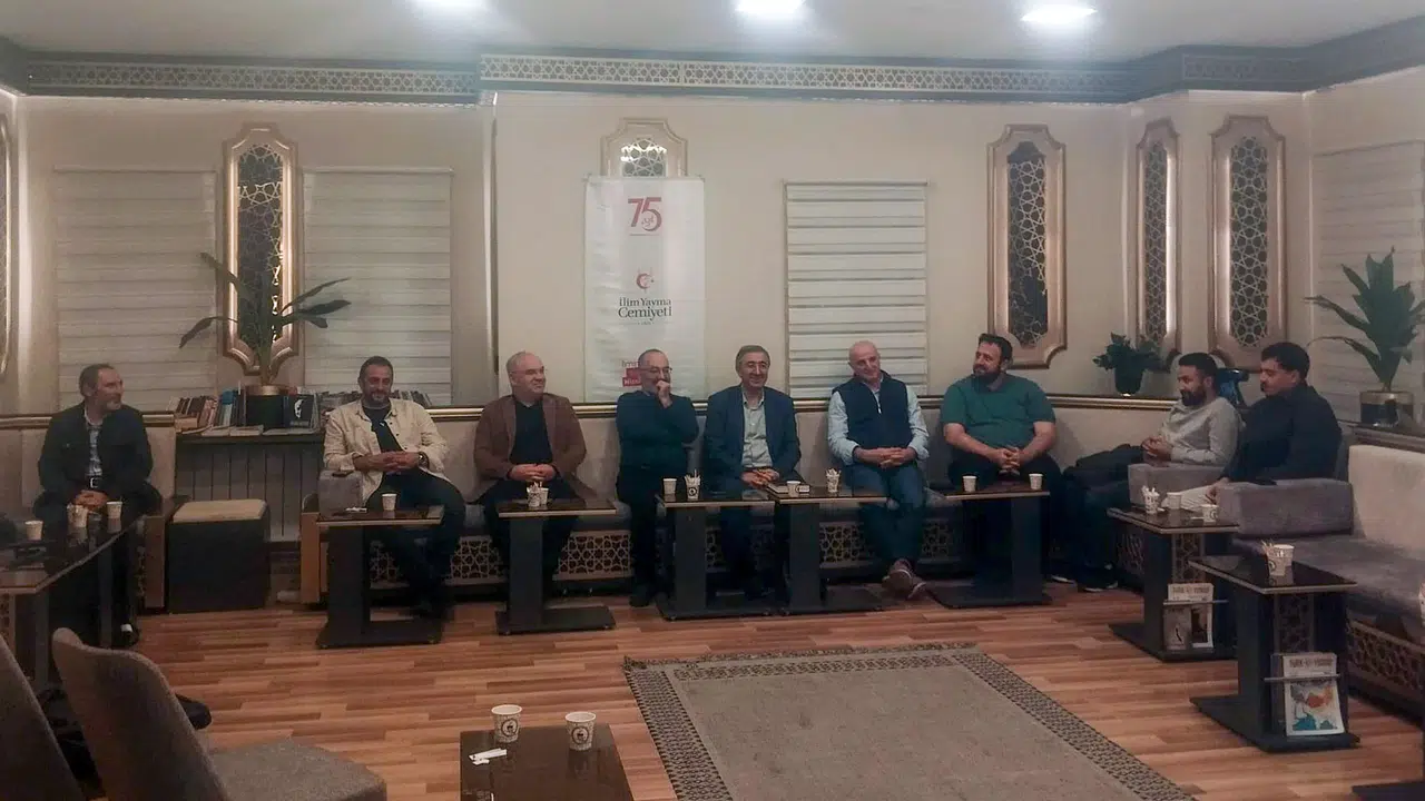 Gümüşhane Şehir Sohbetleri Programında Samimiyet ve İhlas Konusu Ele Alındı
