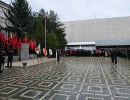 Gümüşhane’de Cumhuriyet Bayramı kutlamaları yağmur altında başladı