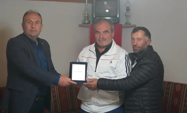 Şampiyon Sporcuya Yıllar Sonra Büyük Sürpriz: Yenice Köyünde Duygusal Anlar