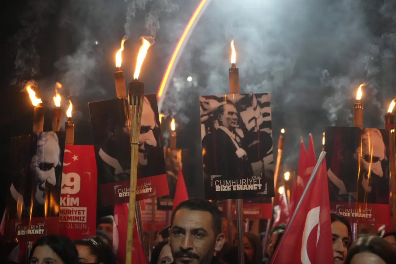 Yeni Parti İl Örgütü’nden Gümüşhane’de Cumhuriyet Yürüyüşü