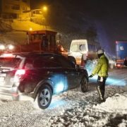 Çığdan zarar gören yolcu minibüsünün şoförü o anları anlattı