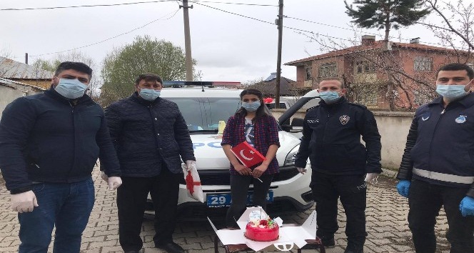 Gümüşhane’de çocuklara 23 Nisan sürprizi