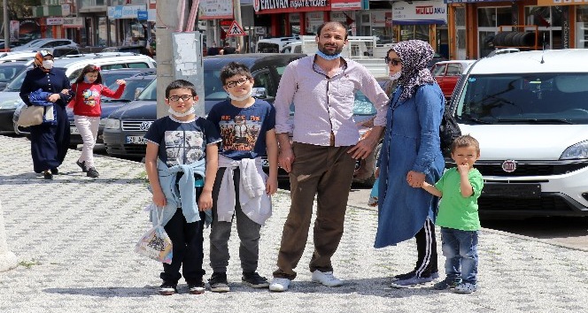 Gümüşhane sokakları 39 gün sonra çocuk sesleriyle şenlendi