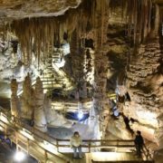 150 milyon yıl yaşındaki yer altı sarayında turizm sezonu başladı