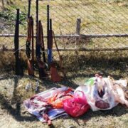 Gümüşhane’de tabiat parkı içinde yaban keçisi avlayanlar suçüstü yakalandı