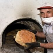 Bu ekmek 200 yıllık ekşi mayayla yapılıyor