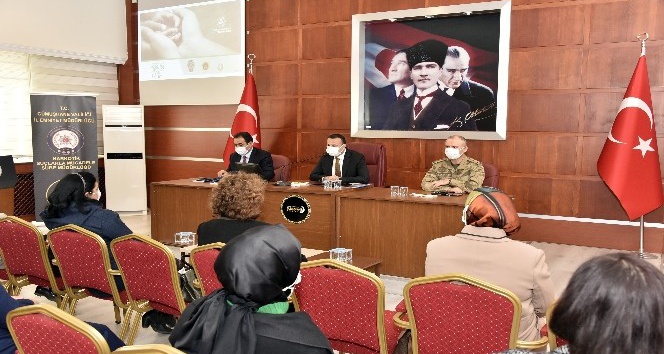 Gümüşhane’de ‘En iyi narkotik polisi: Anne’ kampanyası tanıtıldı