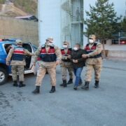 Gümüşhane Başkanı Vahit Olgun saldırısının şüphelisi İ.K ve M.E sorgularının ardından adliyeye sevk edildi