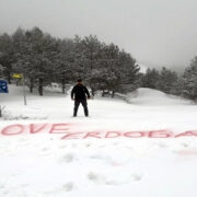 2 bin metreye ‘Love Erdoğan’ yazdı
