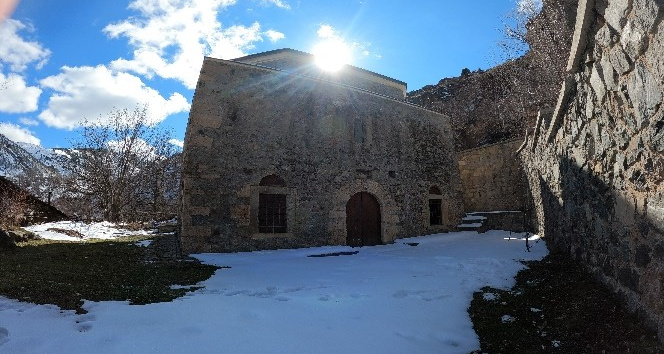 Ecdat yadigarına eksik restorasyon iddiası