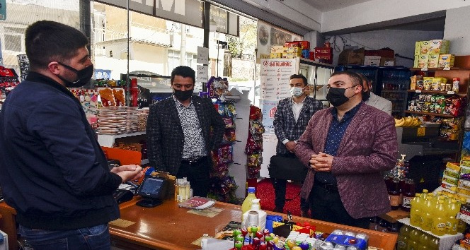 Gümüşhane’de hayırsever işadamları veresiye defterlerini satın aldı