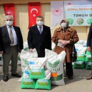 Gümüşhane’de üreticilere 1,1 milyon liralık tohum desteği