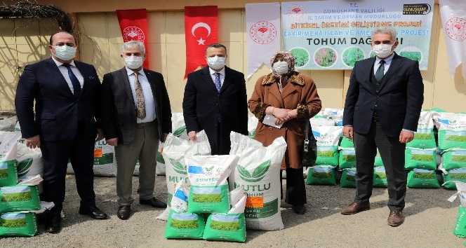 Gümüşhane’de üreticilere 1,1 milyon liralık tohum desteği