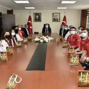 Milli sporculardan Vali Taşbilek’e ziyaret