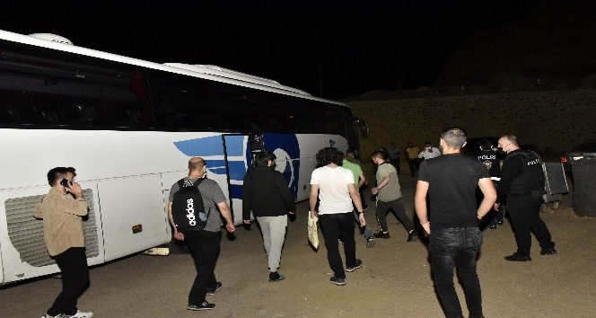 Van’dan yola çıkan Covid-19 hastası yabancı uyruklu genç Gümüşhane’de karantinaya alındı