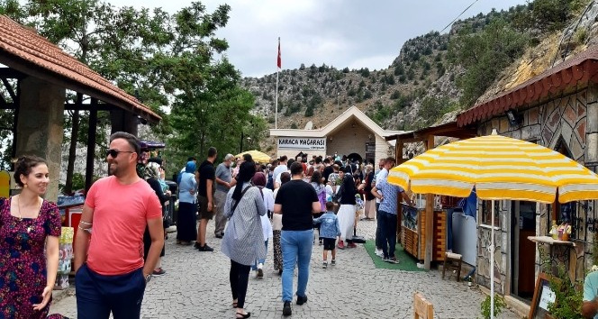 Gümüşhane’nin turistik mekanlarını 9 günde 60 bin kişi ziyaret etti
