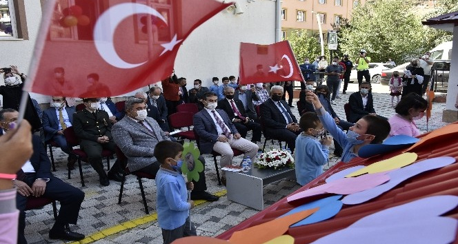 Gümüşhane’de ilköğretim haftası kutlandı