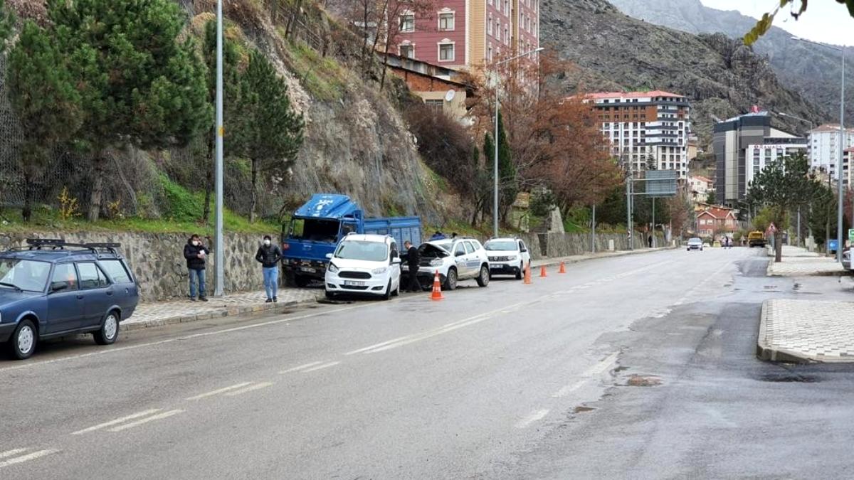Gümüşhane’de zincirleme kaza