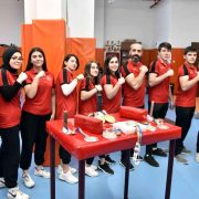 Gümüşhaneli sporcular dünyanın bileğini büküyor