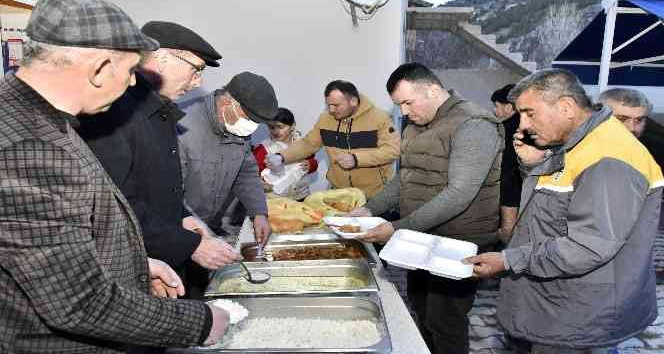 Bu köyden iftar yapmadan ‘Geçit’ yok