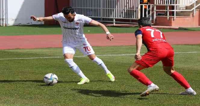 TFF 3. Lig: Gümüşhane Sportif Faaliyetler A.Ş: 0 – İçel İdmanyurdu: 0