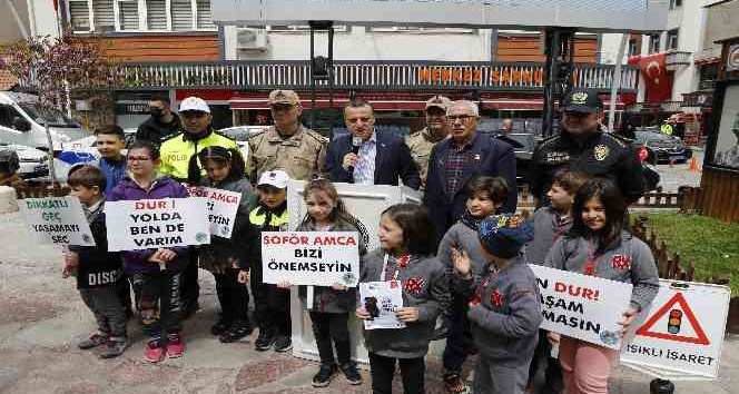Gümüşhane’de “Yayalar İçin 5 Adımda Güvenli Trafik” uygulaması yapıldı