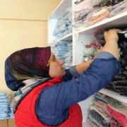 Hayır çarşısıyla ihtiyaç sahiplerine ulaşıyorlar