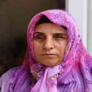 26 yıldır gözleri görmeyen Songül Özmen, azmiyle engellilere örnek oluyor