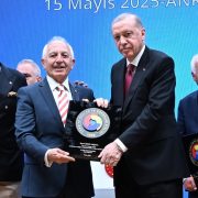 Cumhurbaşkanı Erdoğan’dan Başkan Akçay’a Hizmet Şeref Belgesi #haberi, #haberleri, #Gümüşhane #haber