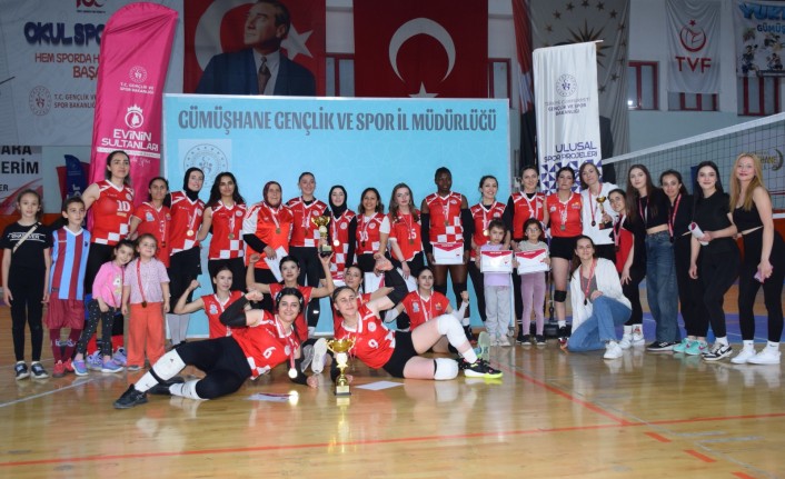 Nefes kesen finalin galibi Gümüş Kanatlar oldu #haberi, #haberleri, #Gümüşhane #haber