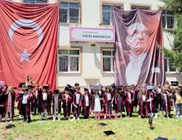 Torul’da minik öğrencilerden yıl sonu okul öncesi şenliği #haberi, #haberleri, #Gümüşhane #haber