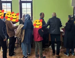 Bayram sevincini paylaşan gönüllüler, 140 çocuğun yüzünü güldürdü! #haberi, #haberleri, #Gümüşhane #haber
