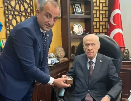 Gümüşhane’den Bahçeli’ye özel tasarım yüzük ve rozet #haberi, #haberleri, #Gümüşhane #haber