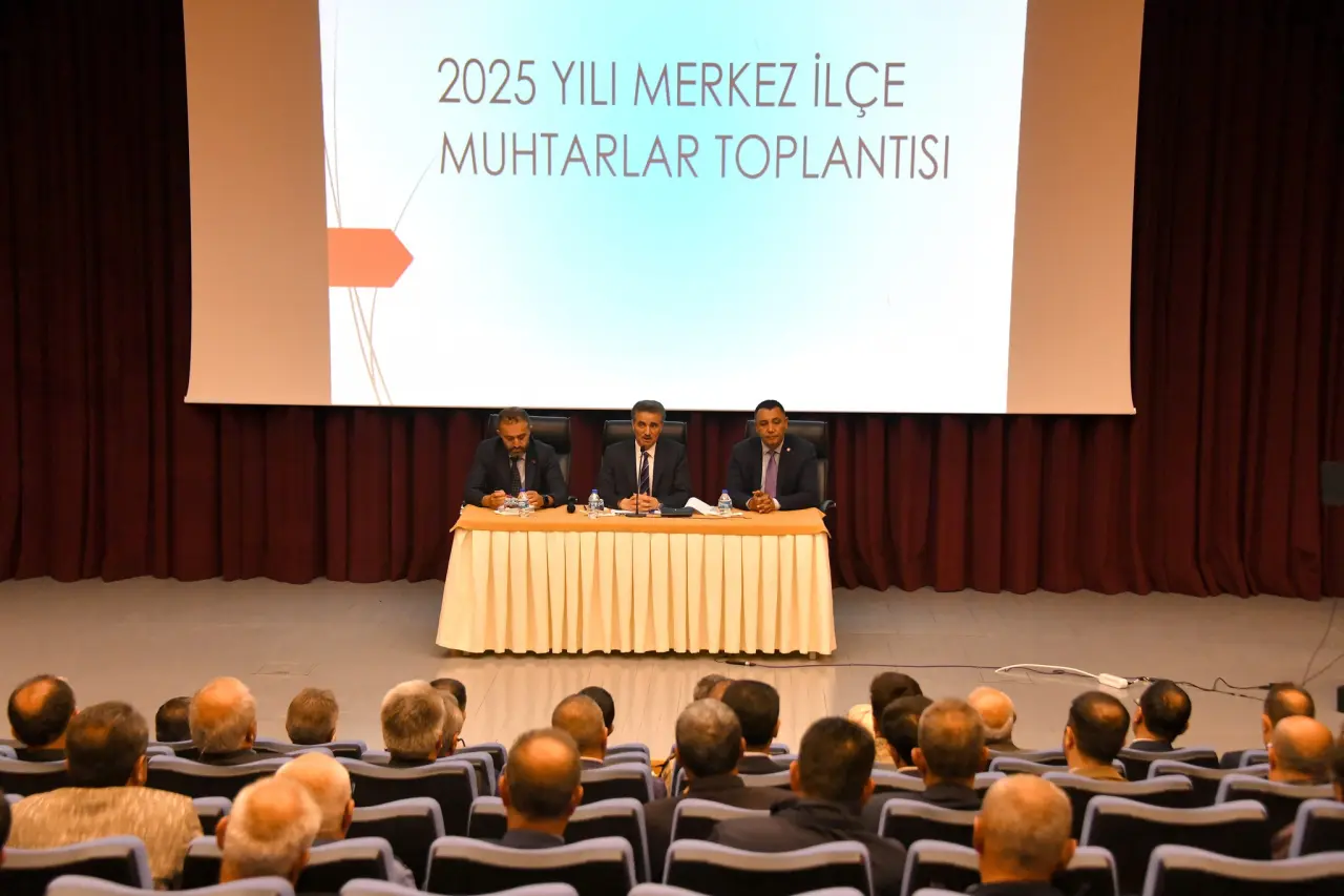 Vali Baruş merkez ilçe köy ve mahalle muhtarlarıyla buluştu #haberi, #haberleri, #Gümüşhane #haber