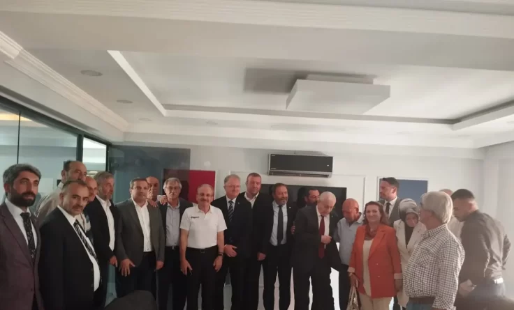 İYİ Parti heyeti Gümüşhane’de esnafla buluştu, sorunları dinledi #haberi, #haberleri, #Gümüşhane #haber